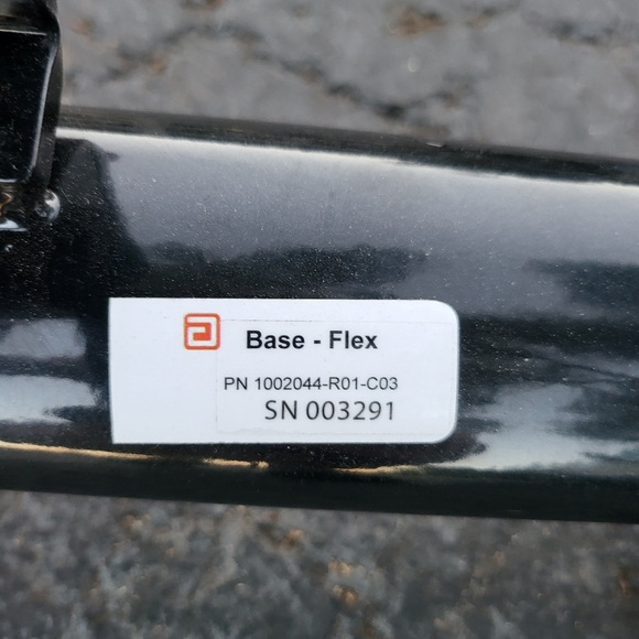 Altwork Station Flex With Advanced Monitor Arm MSRP Over $5500 - Picture 13 of 16